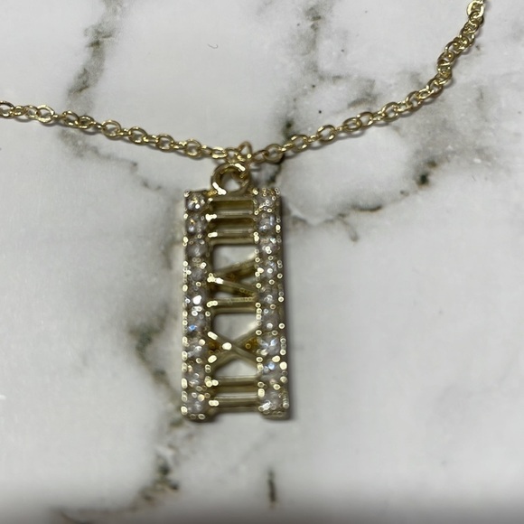 Luxury Roman Numeral Rhinestone Charm Bracelet - Picture 7 of 8